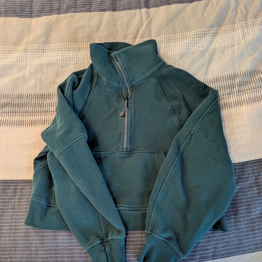 Lululemon Athletica Green Sweatshirt